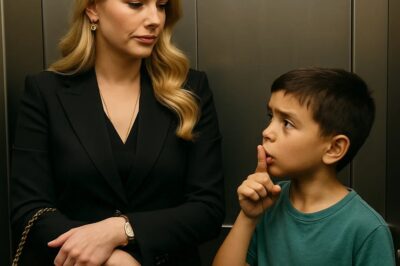 Cuando las puertas se cerraron y el ascensor comenzó a subir, él habló de golpe: — “No hable.”