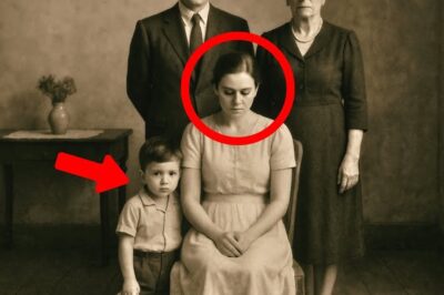 Una fotografía de 1953 ocultó a la madre separada de su hijo, y sólo 30 años después él descubrió la cruel verdad.