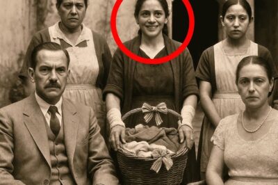 La Foto Donde La Sirvienta Sonreía… Pero Nadie Entendía Por Qué Sus Ojos Estaban Asustados…