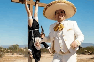 Hacendado CRUCIFICÓ MONJA boca abajo por UNA TONTERÍA, Pancho Villa se enteró y trajo venganza