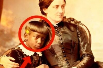 Este retrato de 1870 de una madre y su hijo parece tierno hasta que se nota el cabello del niño.