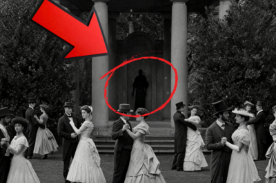 Una criatura sombría aparece en esta foto de una fiesta de 1898: un misterio inexplicable