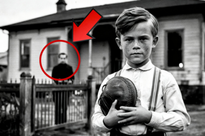 Un niño posa con su pelota en 1910: el misterio que conmocionó a la ciudad