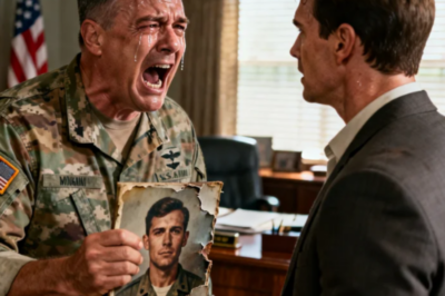 Los Navy SEALs posan con la bandera pirata tras derrotar a los piratas. Quince años después, se dan cuenta…