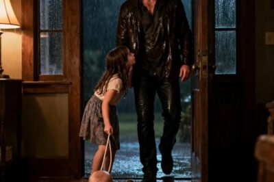 Volvió a casa de un viaje de negocios y encontró a su hija arrastrando a su hermanito bebé por el suelo… Ella susurró: “No dejes que ella sepa que estás aquí…”